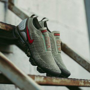Nike Air VaporMax Flyknit Moc 2 Neutral Olive - Men's US 7.5